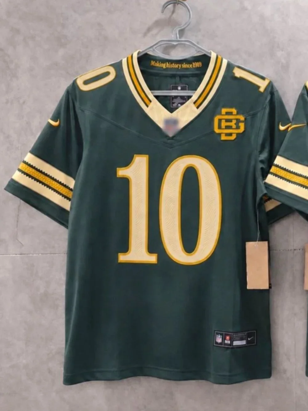 Green Bay Packers Jordan Love #10 Football Jersey Men's XL Green